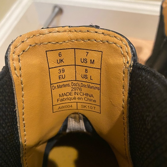 Dr. Martens 2976 Smooth Leather Chelsea Boots - Picture 11 of 11